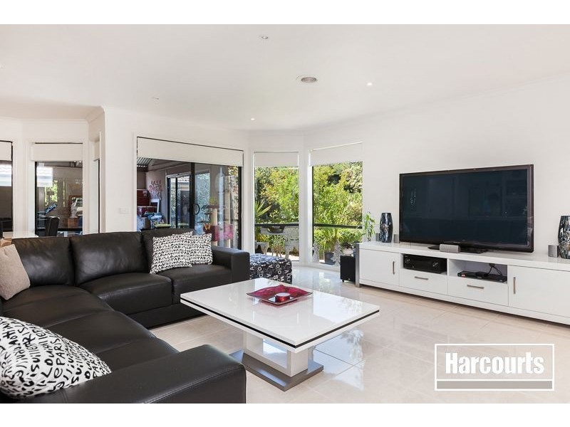 6 Hickory Drive, Narre Warren South VIC 3805