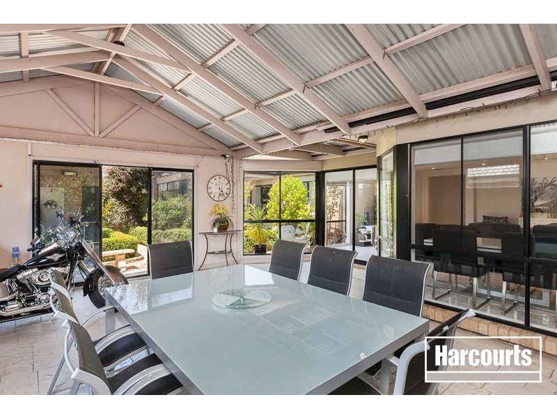 6 Hickory Drive, Narre Warren South VIC 3805