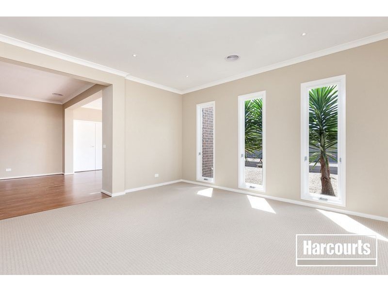 4 Biscay Grove, Lyndhurst VIC 3975