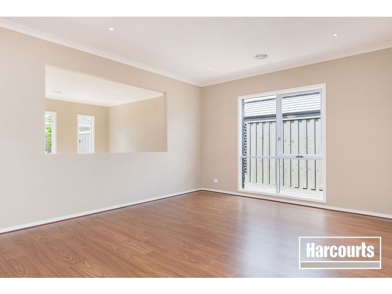 4 Biscay Grove, Lyndhurst VIC 3975
