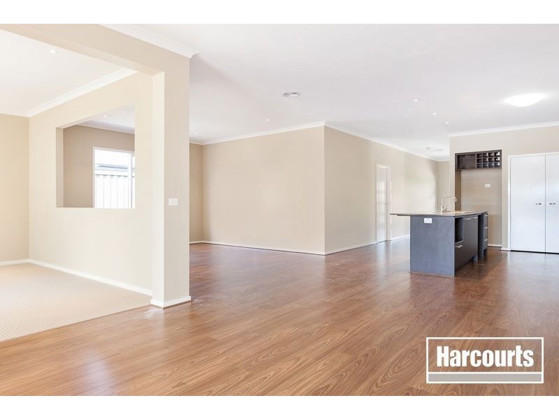 4 Biscay Grove, Lyndhurst VIC 3975