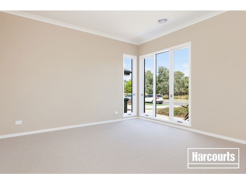 4 Biscay Grove, Lyndhurst VIC 3975