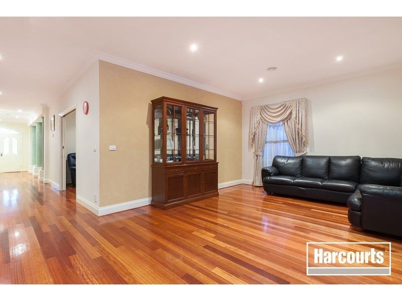 13 Parramatta Place, Berwick VIC 3806