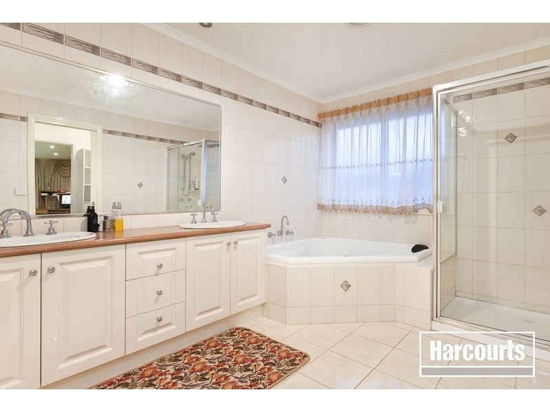 13 Parramatta Place, Berwick VIC 3806