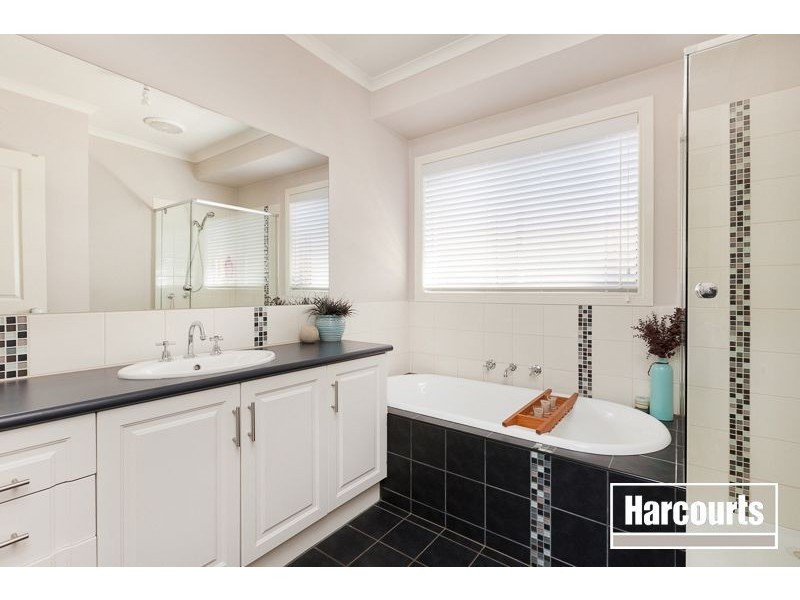 3 Linnet Place, Berwick VIC 3806