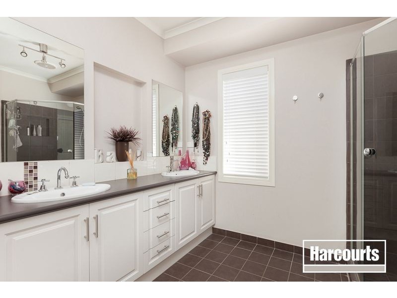 3 Linnet Place, Berwick VIC 3806