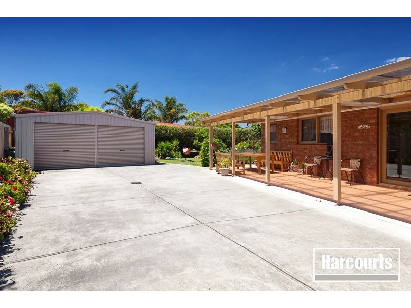 14 Kelburn Road, Berwick VIC 3806