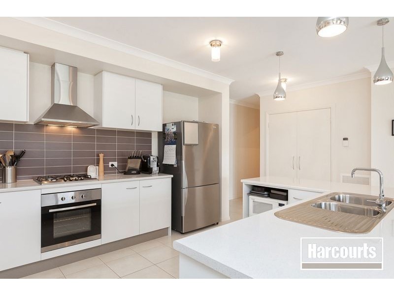 68 Sabel Drive, Cranbourne North VIC 3977