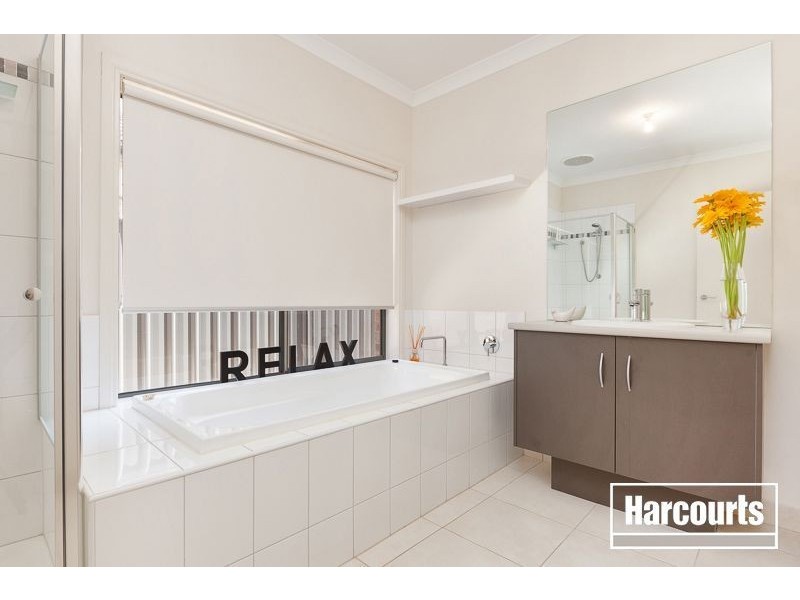 68 Sabel Drive, Cranbourne North VIC 3977