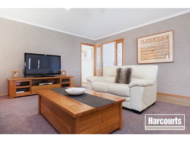 6 Hillary Court, Berwick VIC 3806