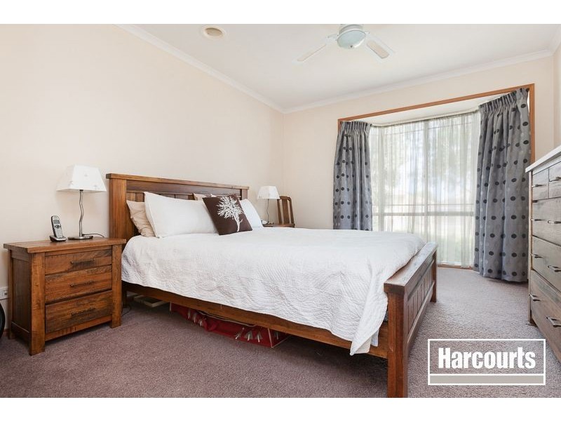 6 Hillary Court, Berwick VIC 3806