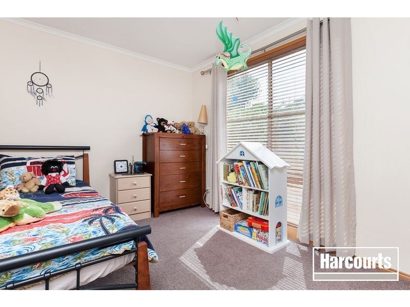 6 Hillary Court, Berwick VIC 3806