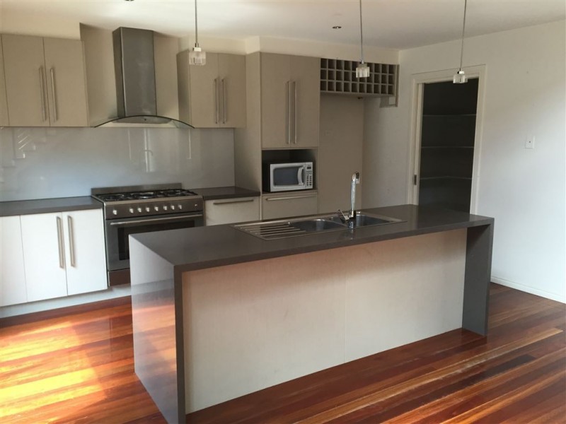 17 Lorne Court, Berwick VIC 3806