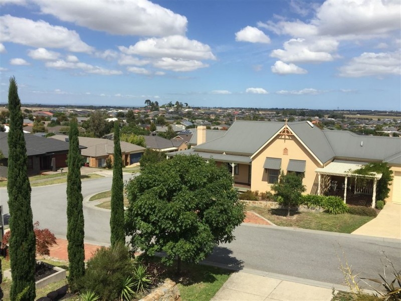 17 Lorne Court, Berwick VIC 3806