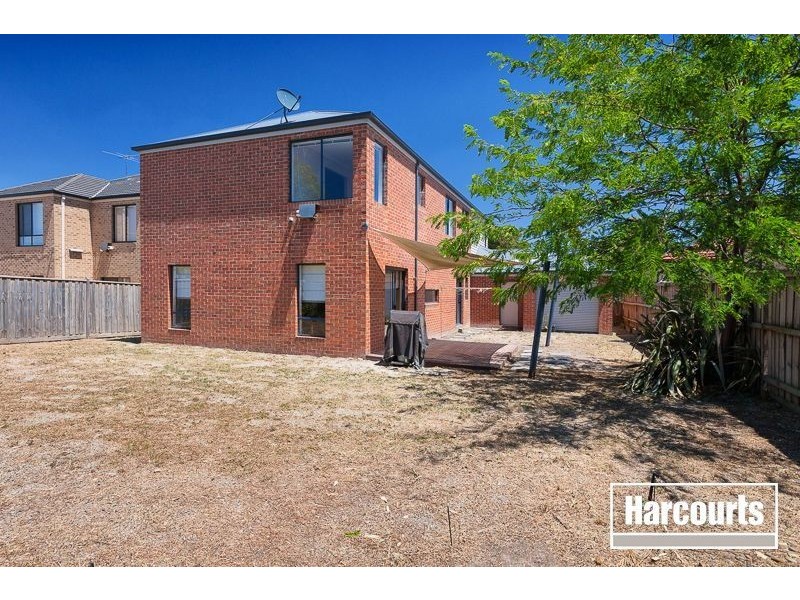 6 Don Collins Way, Berwick VIC 3806