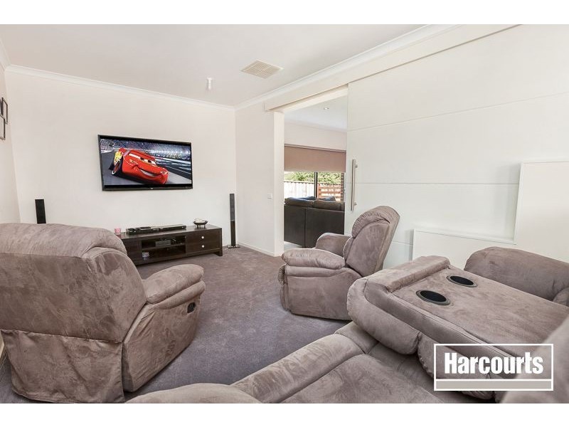 10 Grassland Crescent, Officer VIC 3809