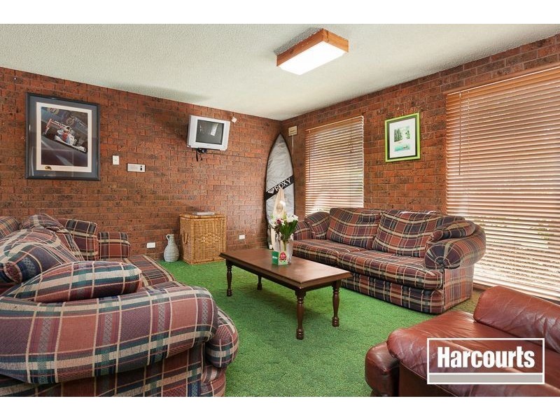 13 Oatlands Road, Narre Warren North VIC 3804