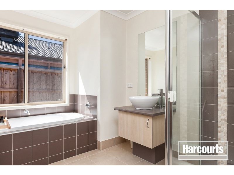 6 Wurundjeri Blvd, Berwick VIC 3806