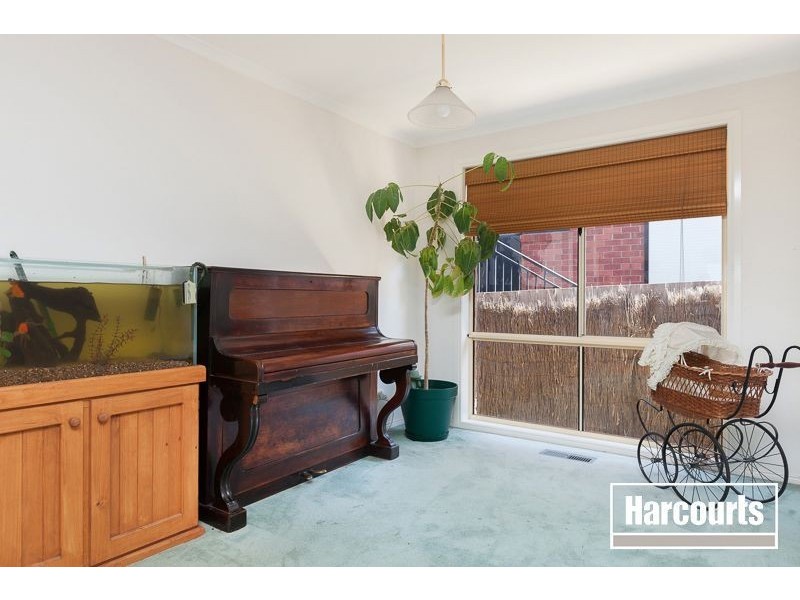 8 Lasiandra Circuit, Narre Warren VIC 3805