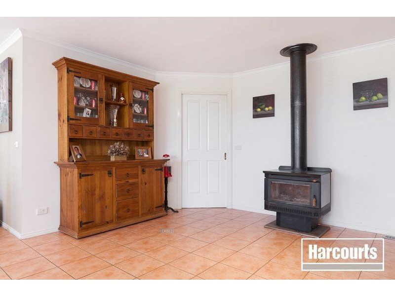 8 Lasiandra Circuit, Narre Warren VIC 3805