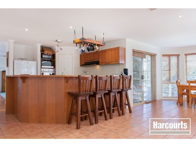 8 Lasiandra Circuit, Narre Warren VIC 3805