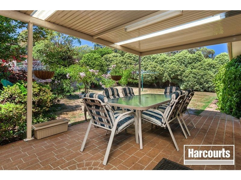 6 Oakwood Court, Narre Warren VIC 3805