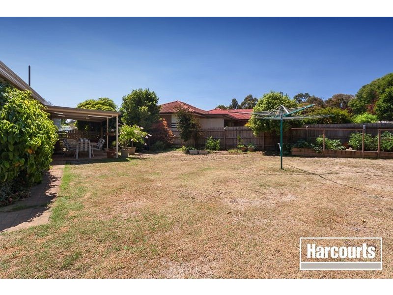 6 Oakwood Court, Narre Warren VIC 3805