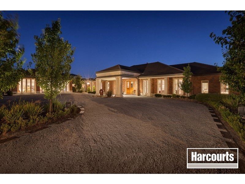 166 Belgrave Hallam Road, Narre Warren North VIC 3804