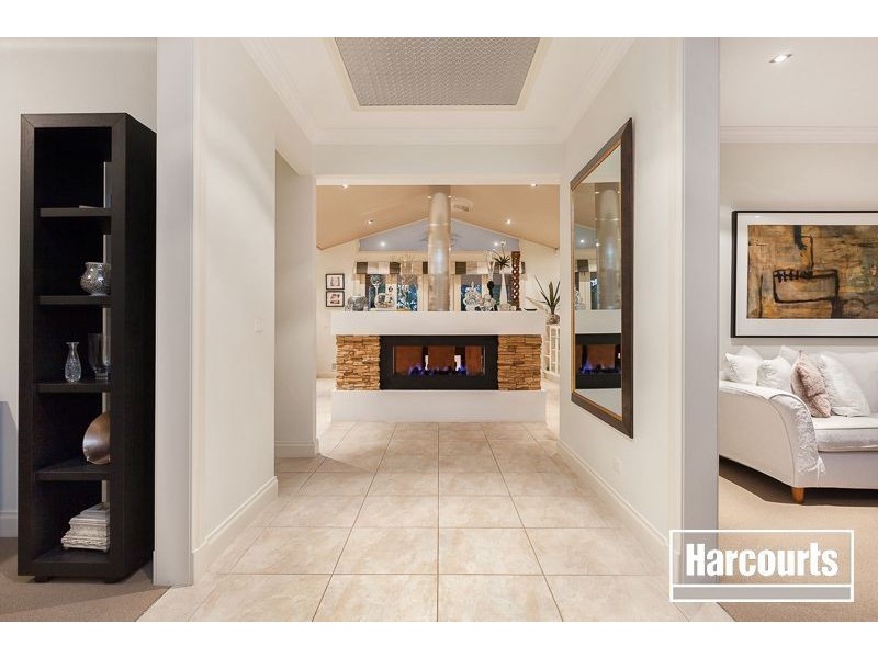 166 Belgrave Hallam Road, Narre Warren North VIC 3804