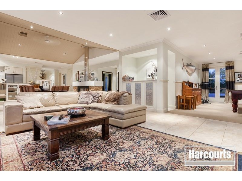 166 Belgrave Hallam Road, Narre Warren North VIC 3804