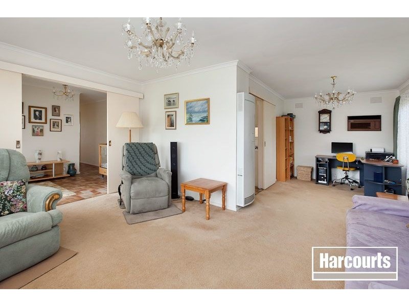 22 Ambleside Crescent, Berwick VIC 3806