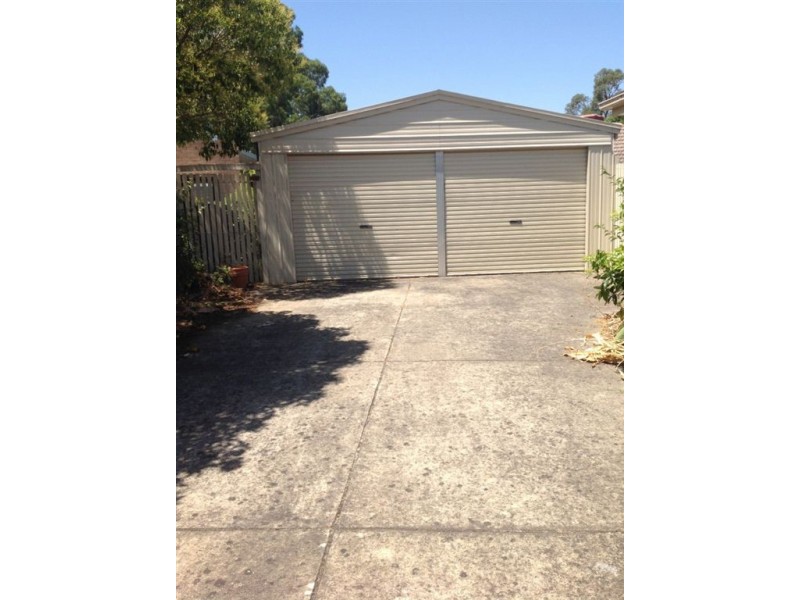 22 Ambleside Crescent, Berwick VIC 3806