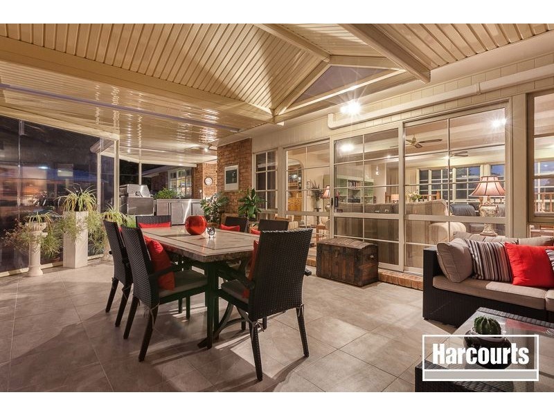 39 Ebeli Close, Narre Warren North VIC 3804