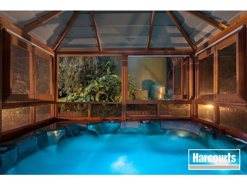 39 Ebeli Close, Narre Warren North VIC 3804