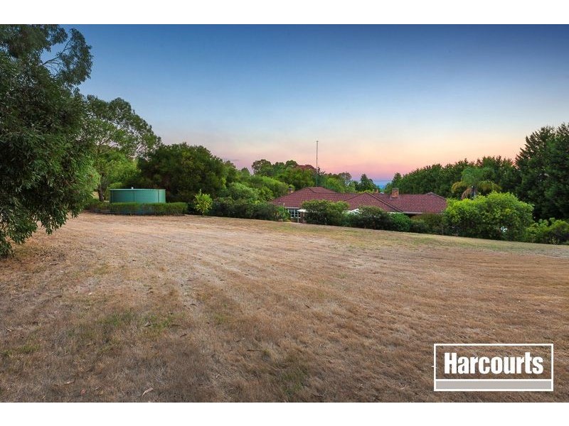 39 Ebeli Close, Narre Warren North VIC 3804