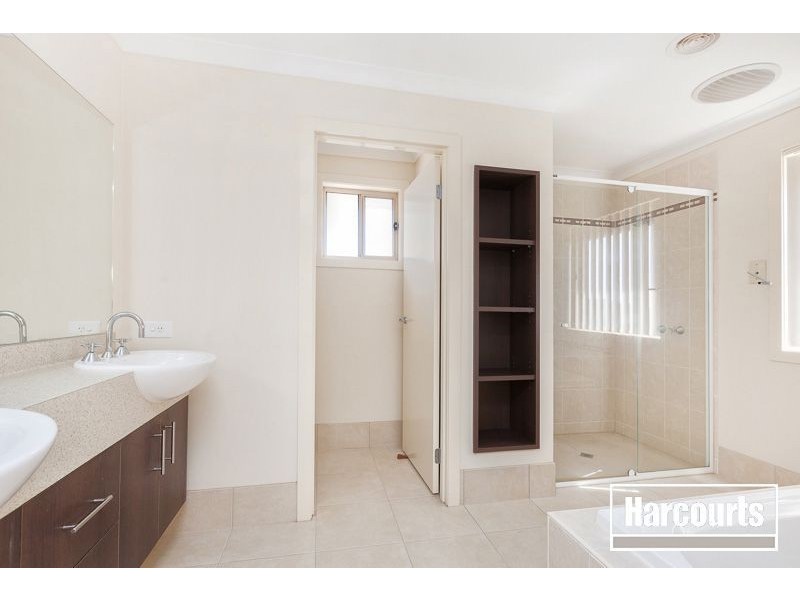 15 Saul Avenue, Berwick VIC 3806