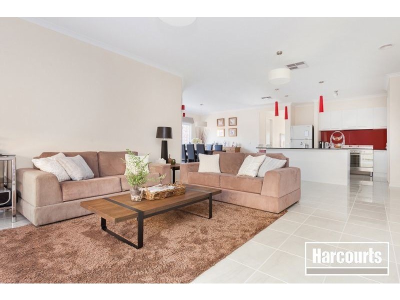 13 Bellerive Avenue, Officer VIC 3809