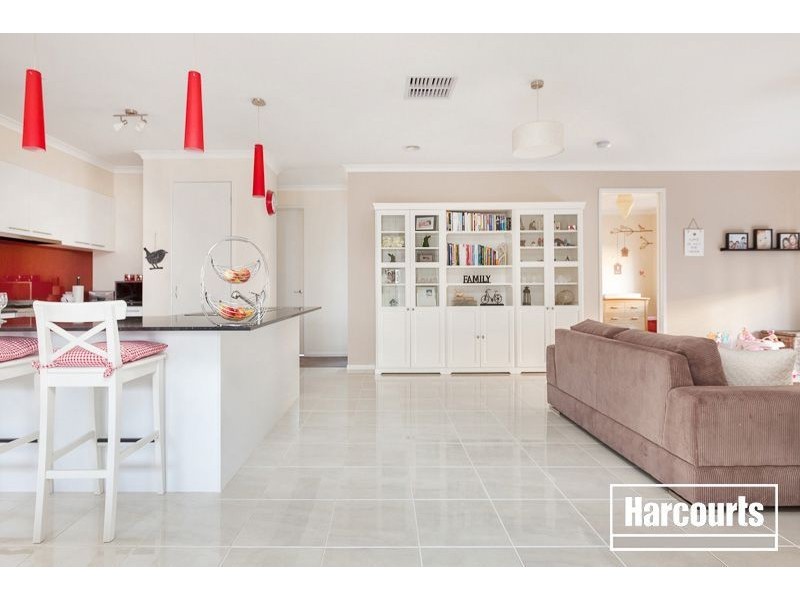 13 Bellerive Avenue, Officer VIC 3809