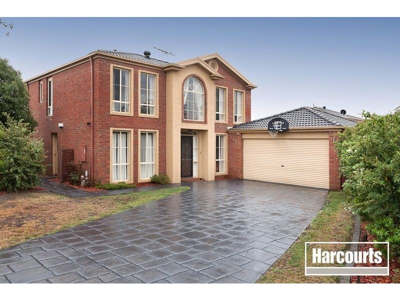 7 Saintly Grove, Berwick VIC 3806