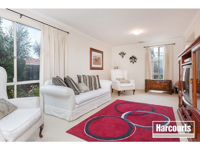 7 Saintly Grove, Berwick VIC 3806