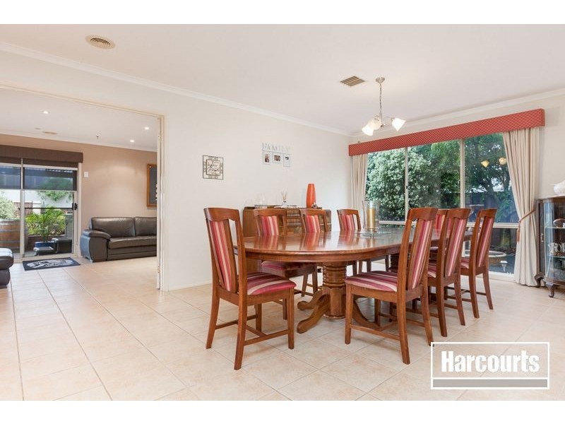 7 Saintly Grove, Berwick VIC 3806