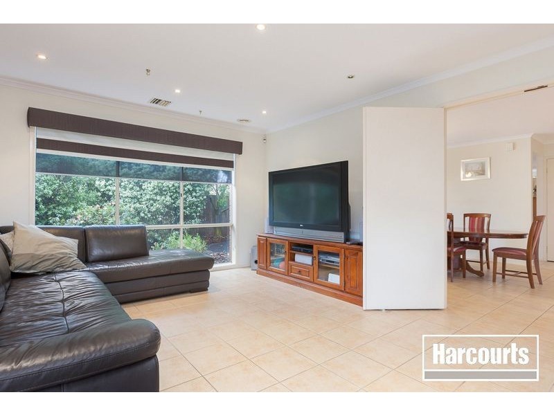 7 Saintly Grove, Berwick VIC 3806