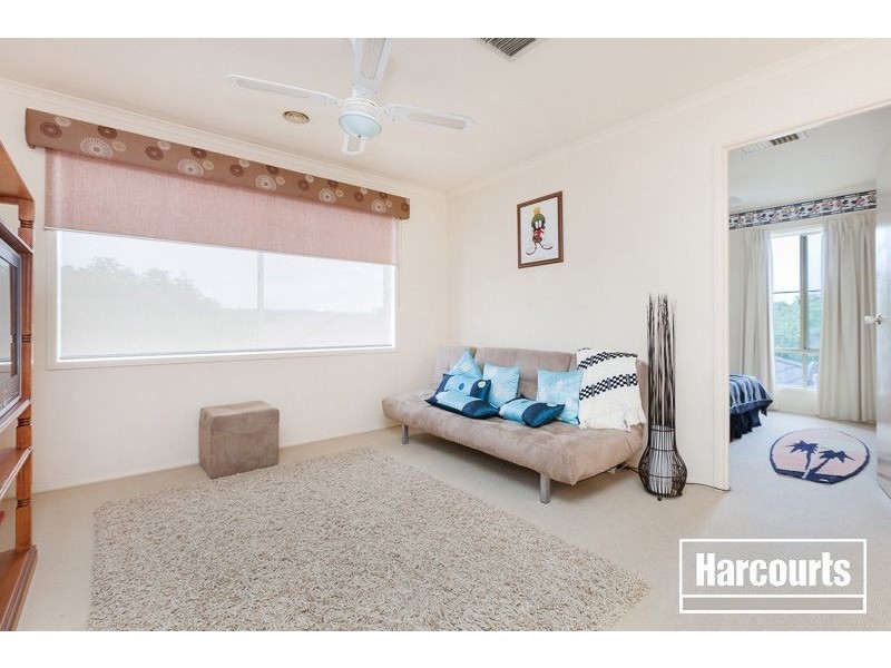 7 Saintly Grove, Berwick VIC 3806