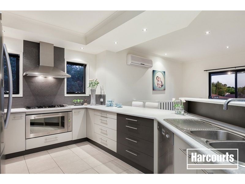 4 Temora Rise, Berwick VIC 3806