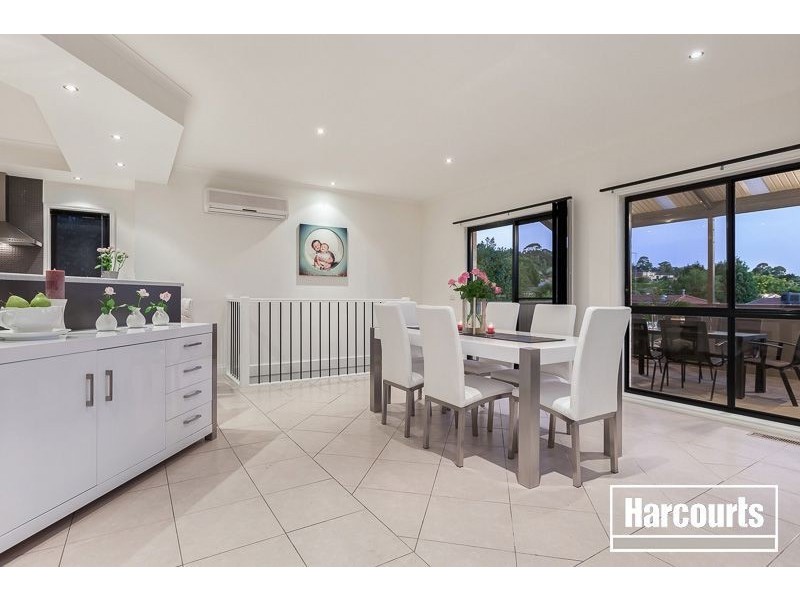 4 Temora Rise, Berwick VIC 3806