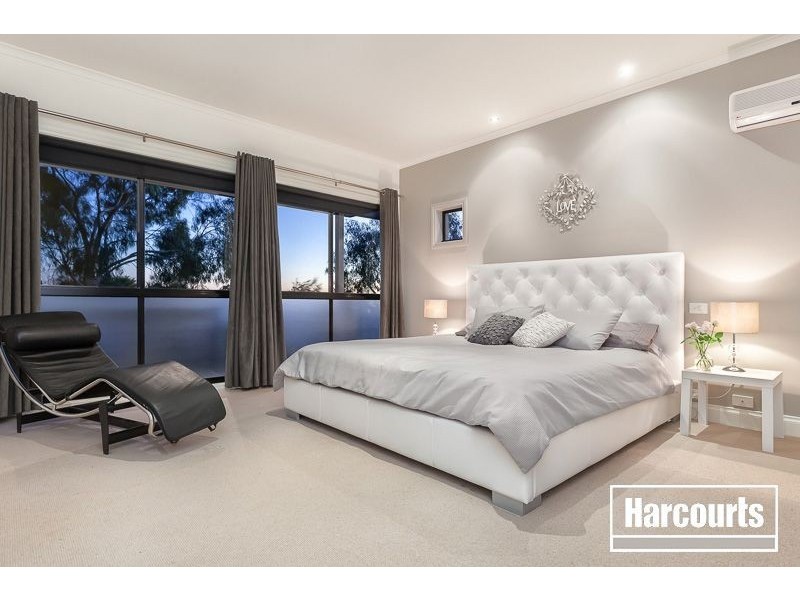 4 Temora Rise, Berwick VIC 3806