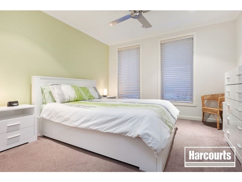 13 Eva Florence Way, Narre Warren South VIC 3805