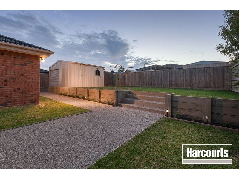 13 Eva Florence Way, Narre Warren South VIC 3805