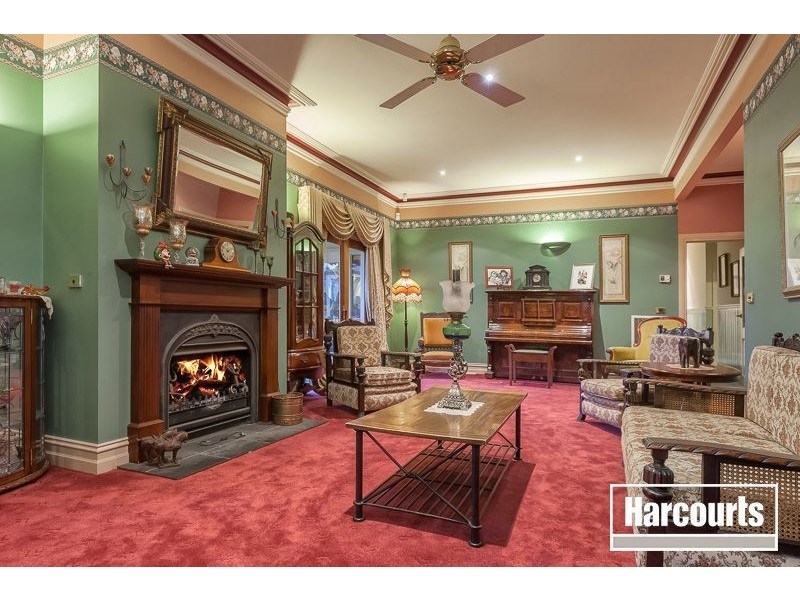 43 Kilvington Drive, Emerald VIC 3782