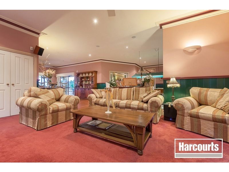 43 Kilvington Drive, Emerald VIC 3782